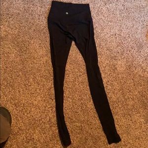 black lululemon leggings